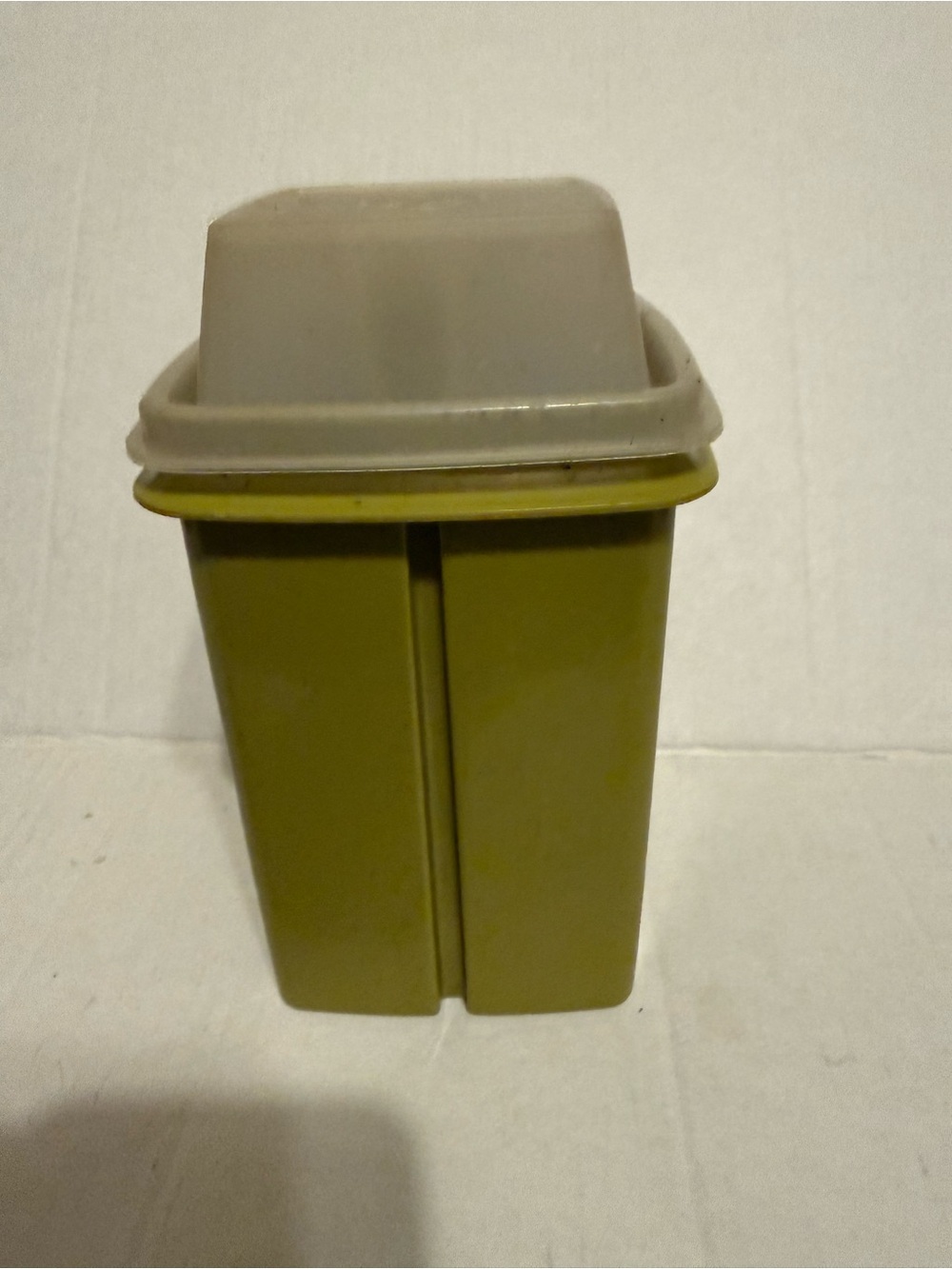 Tupperware Pickle Keeper Avocado Green 1330-12 Complete Set Vintage Pick-a-Deli